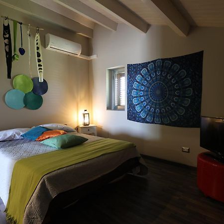 Le Stanze Dei Colori Hotell Aci Bonaccorsi Exteriör bild