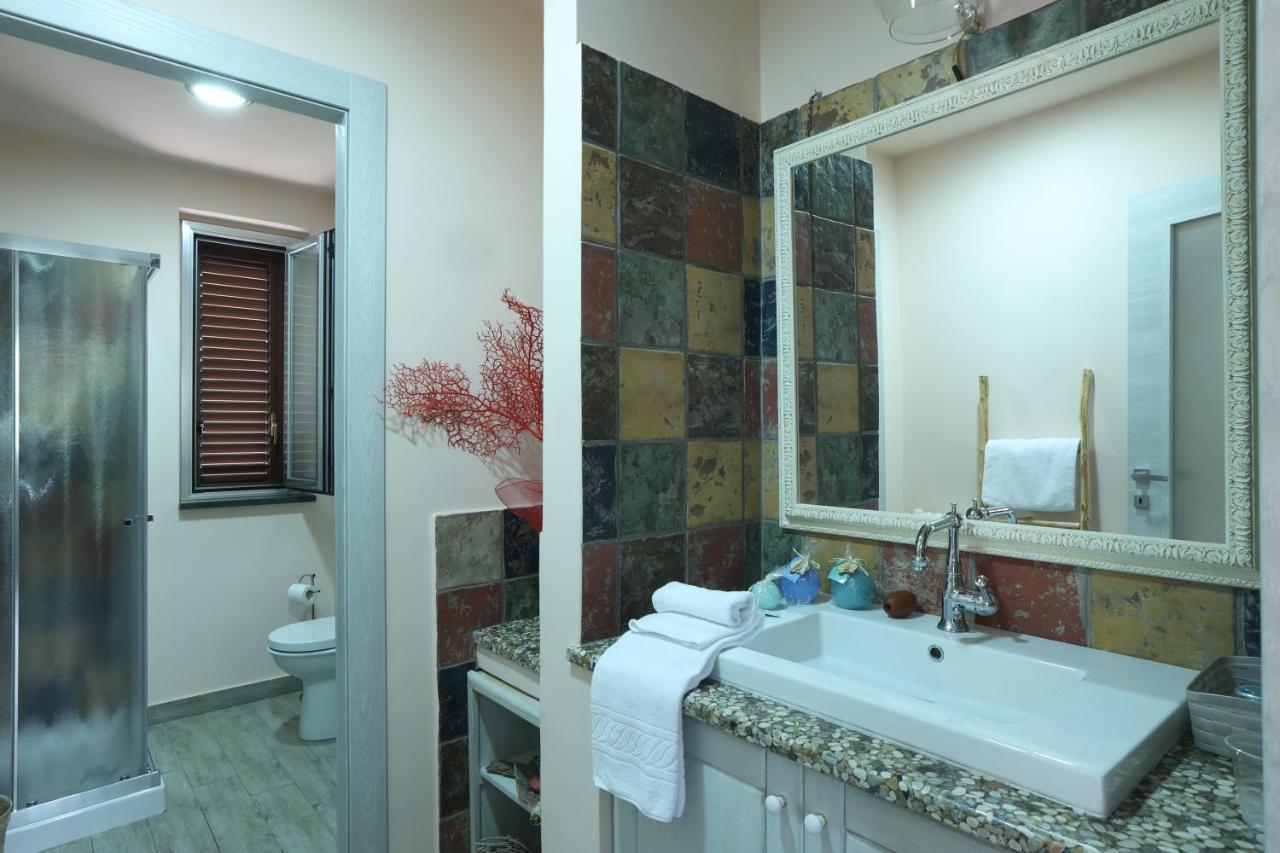 Le Stanze Dei Colori Hotell Aci Bonaccorsi Exteriör bild